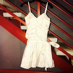 Bcbg white party dress NWT size 4